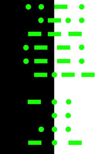 immagine su sfondo nero e bianco con scritto floppy disk in linguaggio morse di colore verde